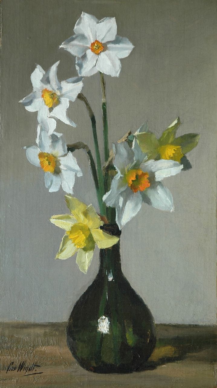 Windt Ch. van der | Christophe 'Chris' van der Windt, Gele en witte narcissen in een vaas, olieverf op doek op paneel 41,9 x 24,2 cm, gesigneerd linksonder Windt Ch. van der | Christophe 'Chris' van der Windt, Gele en witte narcissen in een vaas, olieverf op doek op paneel 41,9 x 24,2 cm, gesigneerd linksonder