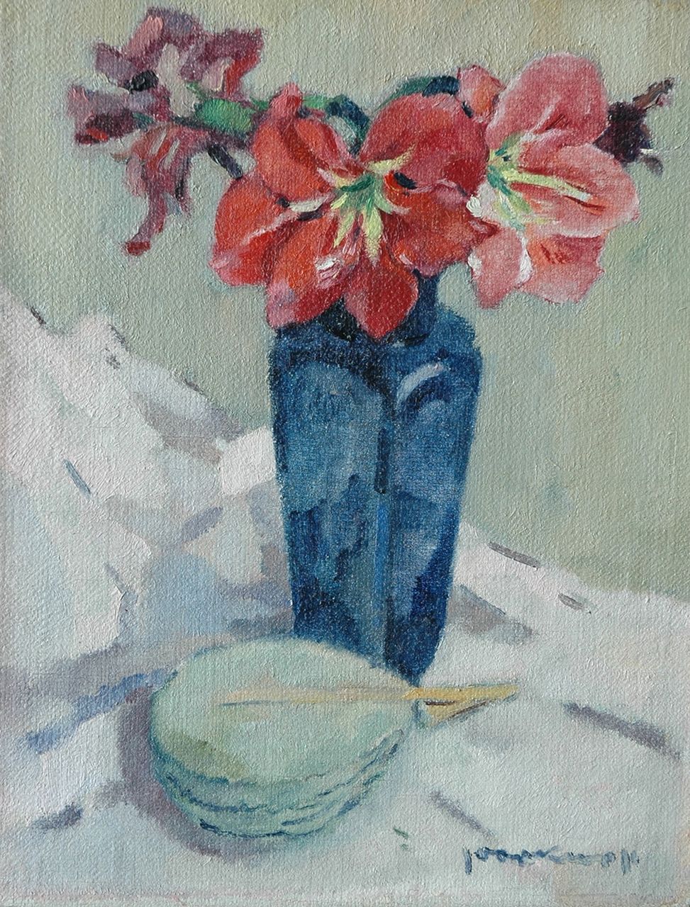 Kropff J.  | Johan 'Joop' Kropff, Amaryllis in hoge blauwe vaas, olieverf op doek 45,6 x 35,2 cm, gesigneerd rechtsonder