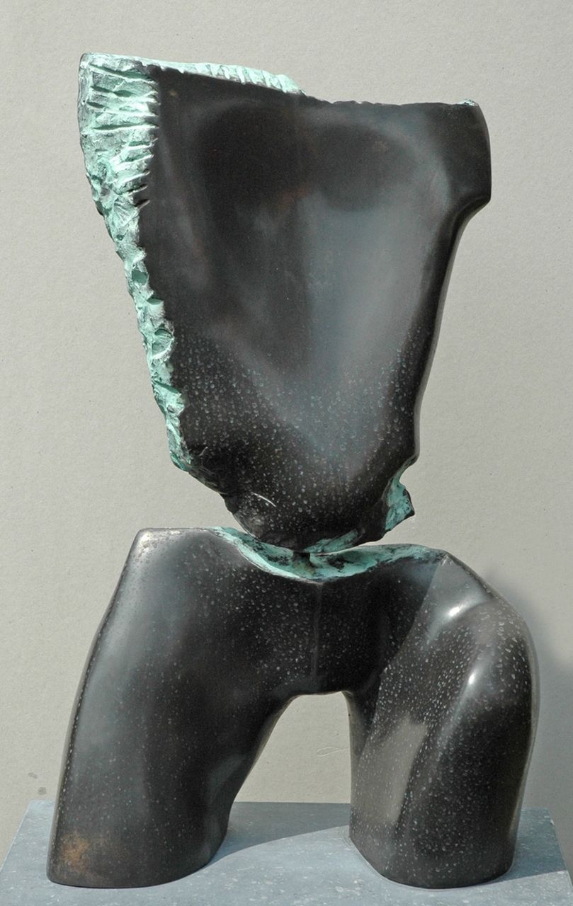 LeRoy A. | Antoinette LeRoy, Odysseus, brons 61,4 x 32,0 cm, gesigneerd met initialen op onderrand achterzijde LeRoy A. | Antoinette LeRoy, Odysseus, brons 61,4 x 32,0 cm, gesigneerd met initialen op onderrand achterzijde