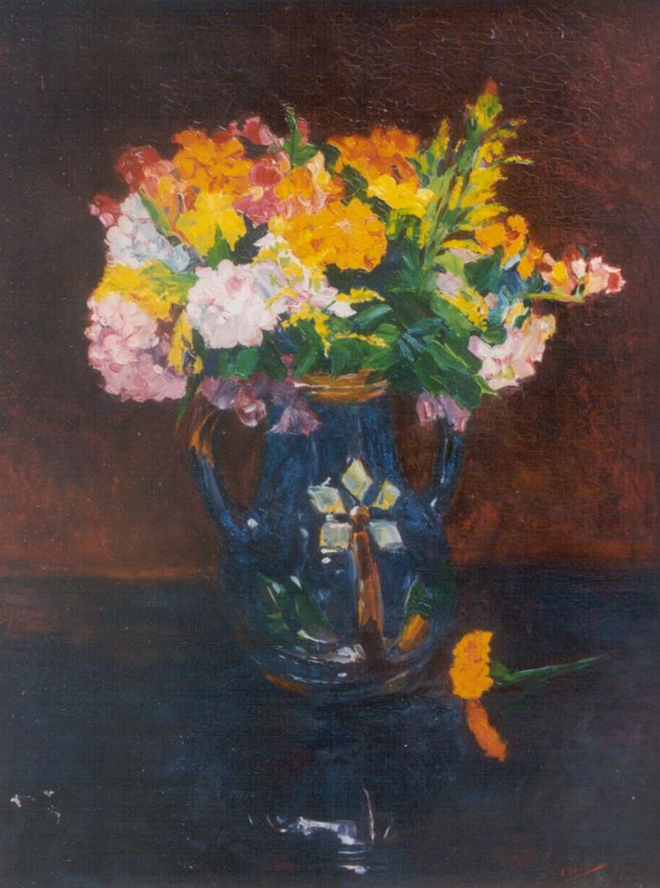 Engels P.A.M. | 'Piet' Antonius Maria Engels, Blauwe vaas met bloemen, olieverf op doek 61,0 x 46,0 cm, gesigneerd rechtsonder Engels P.A.M. | 'Piet' Antonius Maria Engels, Blauwe vaas met bloemen, olieverf op doek 61,0 x 46,0 cm, gesigneerd rechtsonder
