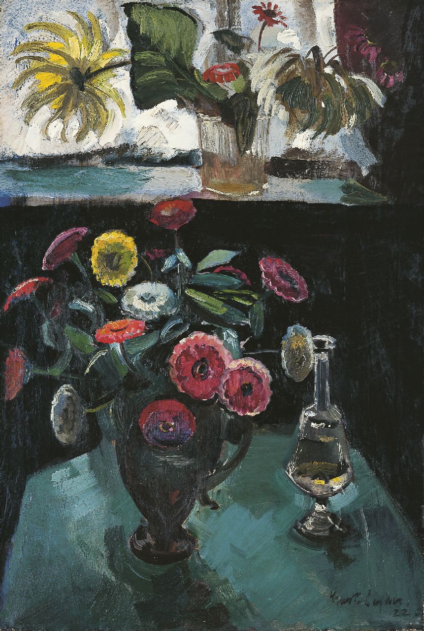 Leyden O.M.E.  | Oskar Moritz 'Ernst' Leyden, Bloemstilleven met karaf, olieverf op doek 94,0 x 63,6 cm, gesigneerd rechtsonder en gedateerd '22