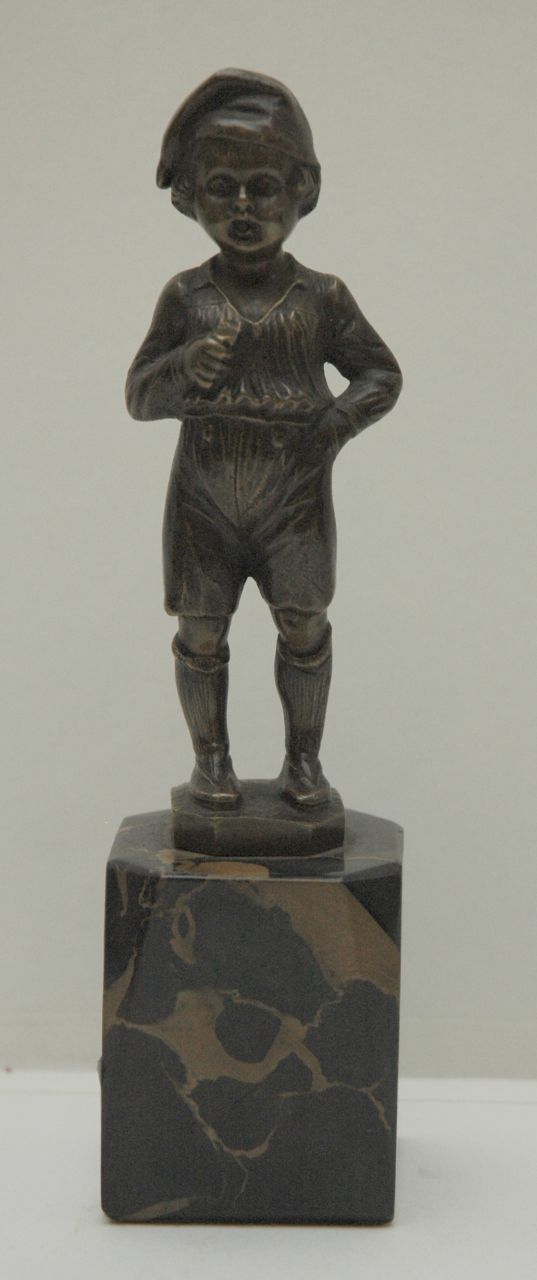 Duitse School   | Duitse School, Jongetje met muts, brons 16,1 x 4,2 cm
