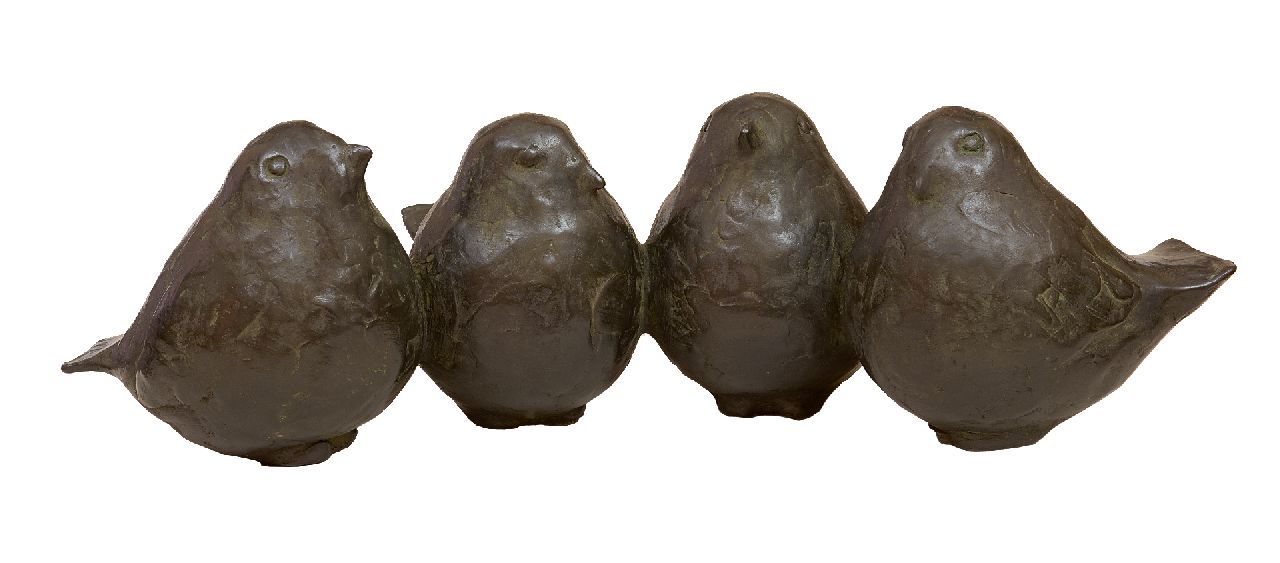 Hemert E. van | Evert van Hemert, Het zangkoor, gepatineerd brons 14,0 x 47,0 cm, gesigneerd met monogram onder een van de staarten en te dateren 2015 Hemert E. van | Evert van Hemert, Het zangkoor, gepatineerd brons 14,0 x 47,0 cm, gesigneerd met monogram onder een van de staarten en te dateren 2015