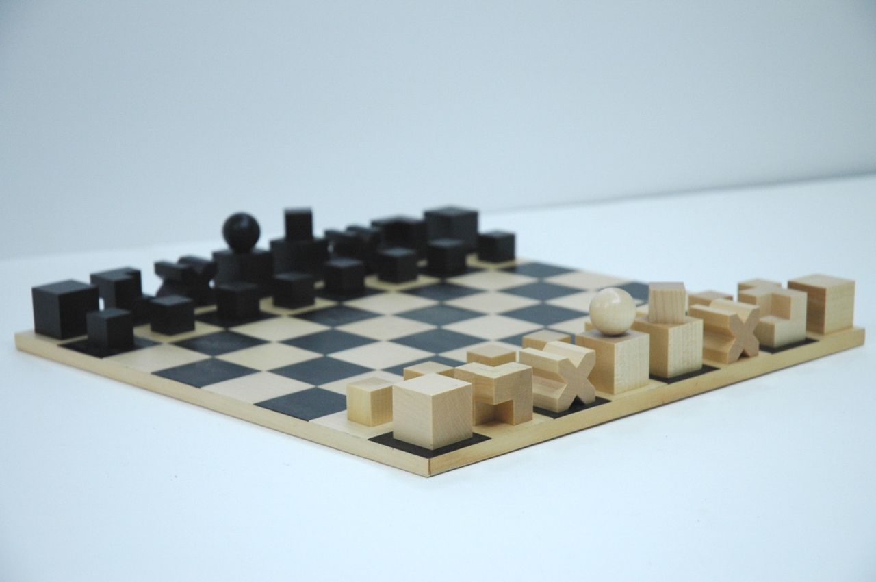 Schaakset, opbergdoos | Schaakset, opbergdoos | Beelden en objecten te koop aangeboden | Bauhaus schaakset met bijbehorend schaakbord - replica - ontwerp Josef Hartwig 1924, hout 4,7 x 2,0 cm, te dateren ca. 1990-2000 Schaakset, opbergdoos | Schaakset, opbergdoos | Beelden en objecten te koop aangeboden | Bauhaus schaakset met bijbehorend schaakbord - replica - ontwerp Josef Hartwig 1924, hout 4,7 x 2,0 cm, te dateren ca. 1990-2000