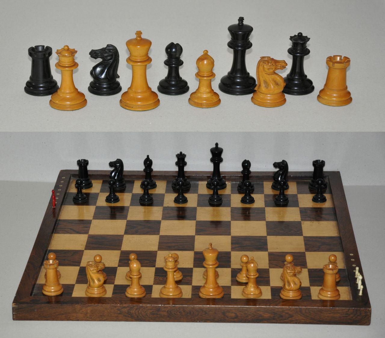 Schaakset, opbergdoos   | Schaakset, opbergdoos | Beelden en objecten te koop aangeboden | Staunton schaakset, verzwaard, met bijbehorende mahoniehouten doos, en schaakbord 67 x 67 cm, palm-, ebben-, rozen- en mahoniehout 11,0 x 5,4 cm, gesigneerd gestempeld 'Jaques London' op voet witte koning en 1852-1855