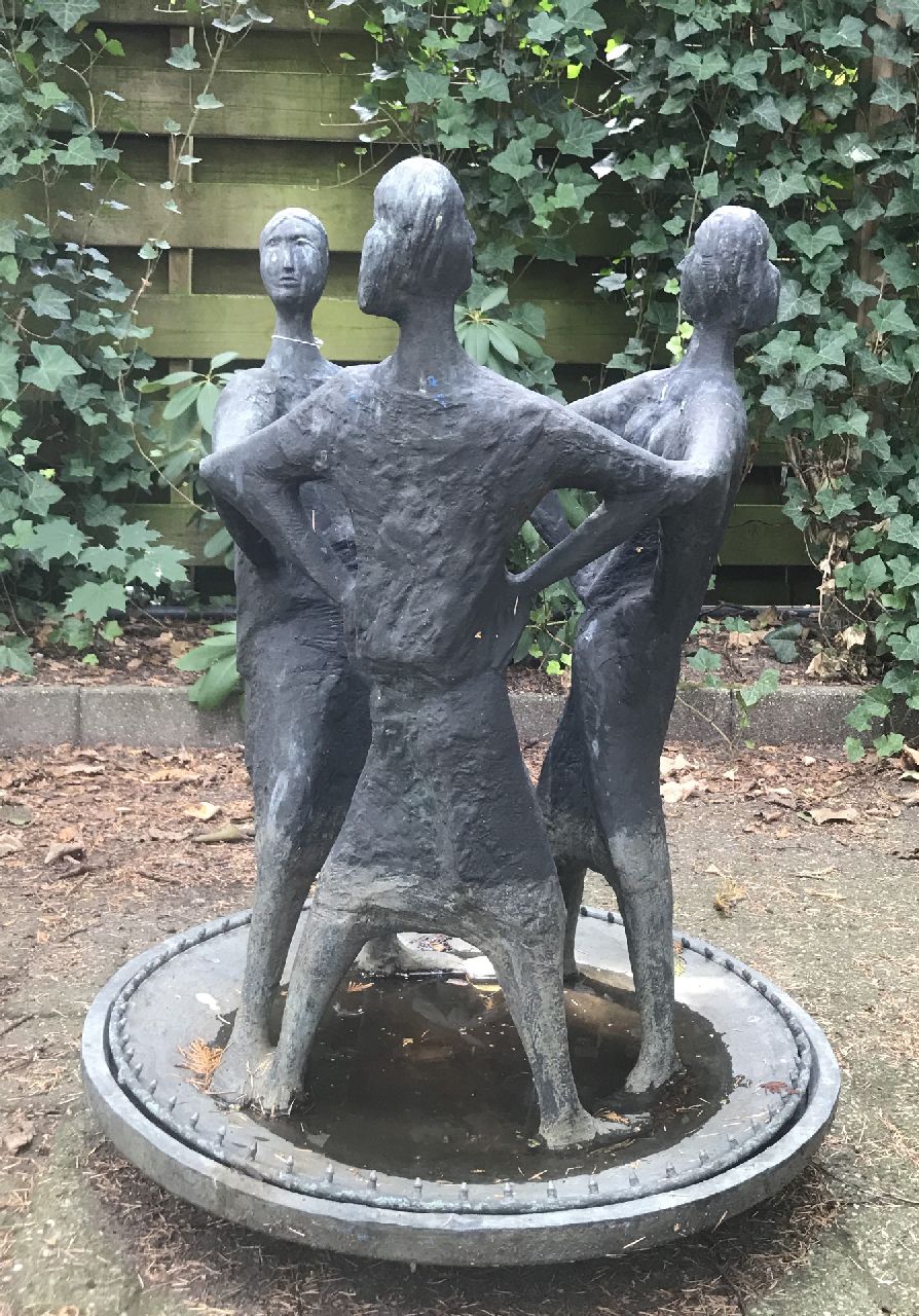 Onbekend 20e eeuw  | Onbekend | Beelden en objecten te koop aangeboden | Drie vrouwen, brons 80,0 x 62,0 cm