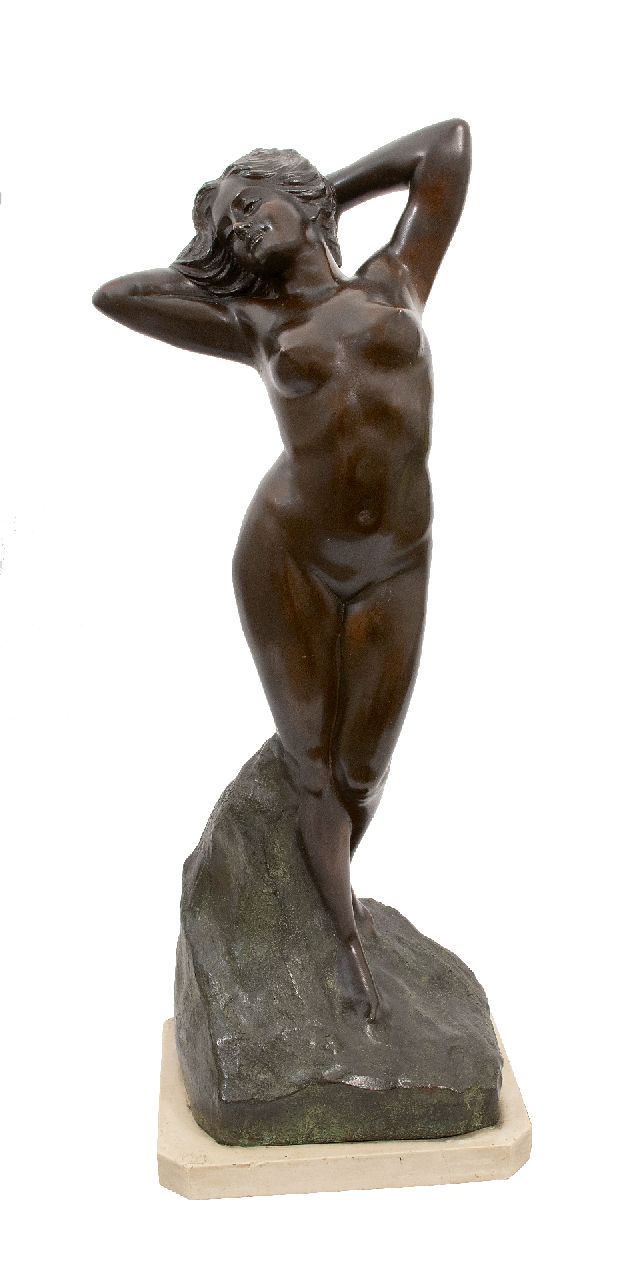 Aurisicchio V. | Vincenzo Aurisicchio, Staand vrouwelijk naakt, brons 82,0 x 31,5 cm, gesigneerd op de basis Aurisicchio V. | Vincenzo Aurisicchio, Staand vrouwelijk naakt, brons 82,0 x 31,5 cm, gesigneerd op de basis