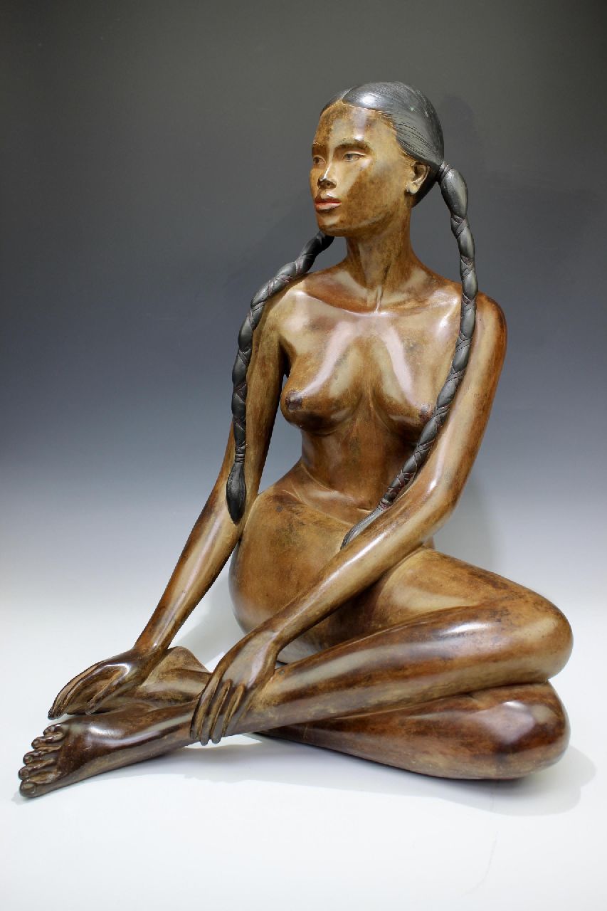 Demarchi V. | Valerio Demarchi | te koop aangeboden | Pocahontas, gepatineerd en geverfd brons 62,0 x 47,0 cm, gesigneerd onder de voet Demarchi V. | Valerio Demarchi | te koop aangeboden | Pocahontas, gepatineerd en geverfd brons 62,0 x 47,0 cm, gesigneerd onder de voet
