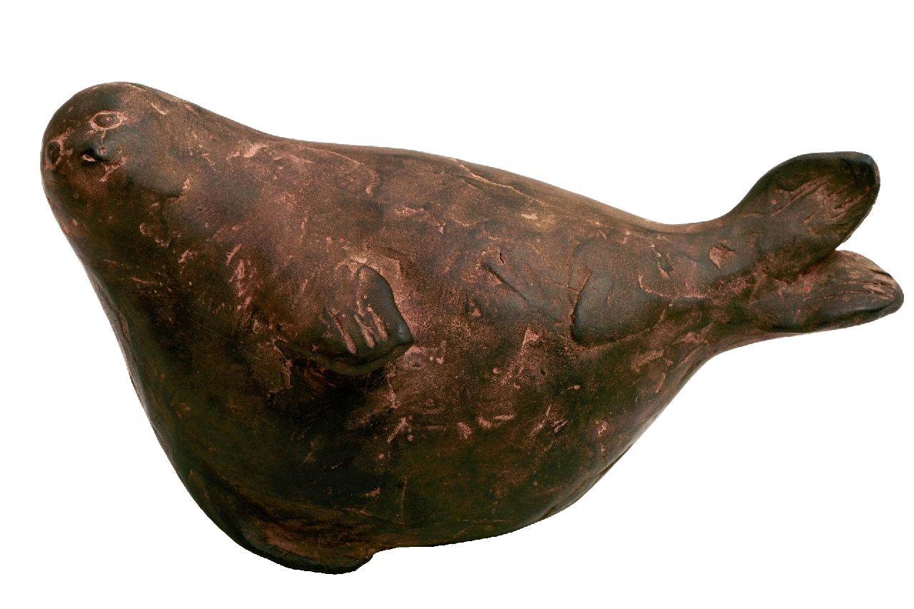 Hemert E. van | Evert van Hemert, Zeehondje, brons 8,5 x 15,0 cm, gesigneerd met monogram op buik en te dateren 2017 Hemert E. van | Evert van Hemert, Zeehondje, brons 8,5 x 15,0 cm, gesigneerd met monogram op buik en te dateren 2017