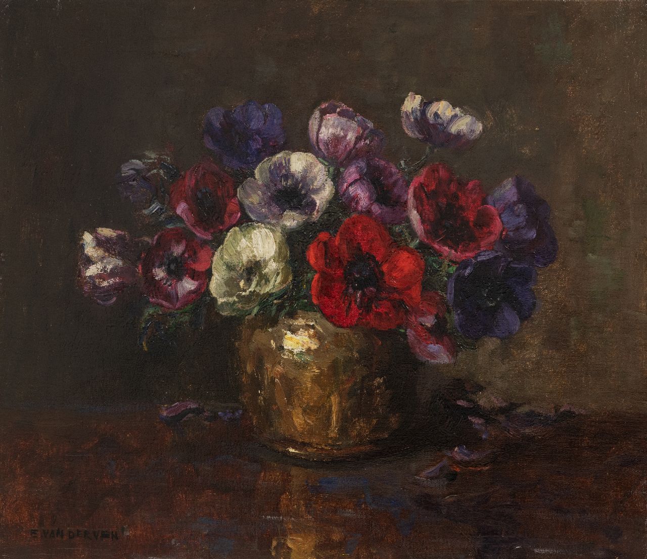 Ven E.E.G. van der | Emanuel Ernest Gerardus 'Manus' van der Ven, Anemonen in een koperen pot, olieverf op doek 37,3 x 43,2 cm, gesigneerd linksonder