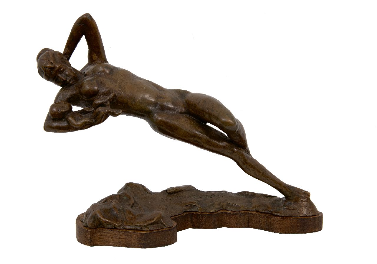 Verkade K. | Korstiaan 'Kees' Verkade | Beelden en objecten te koop aangeboden | A gift for life, brons 26,5 x 30,0 cm, gesigneerd op de basis en gedateerd 2010 Verkade K. | Korstiaan 'Kees' Verkade | Beelden en objecten te koop aangeboden | A gift for life, brons 26,5 x 30,0 cm, gesigneerd op de basis en gedateerd 2010