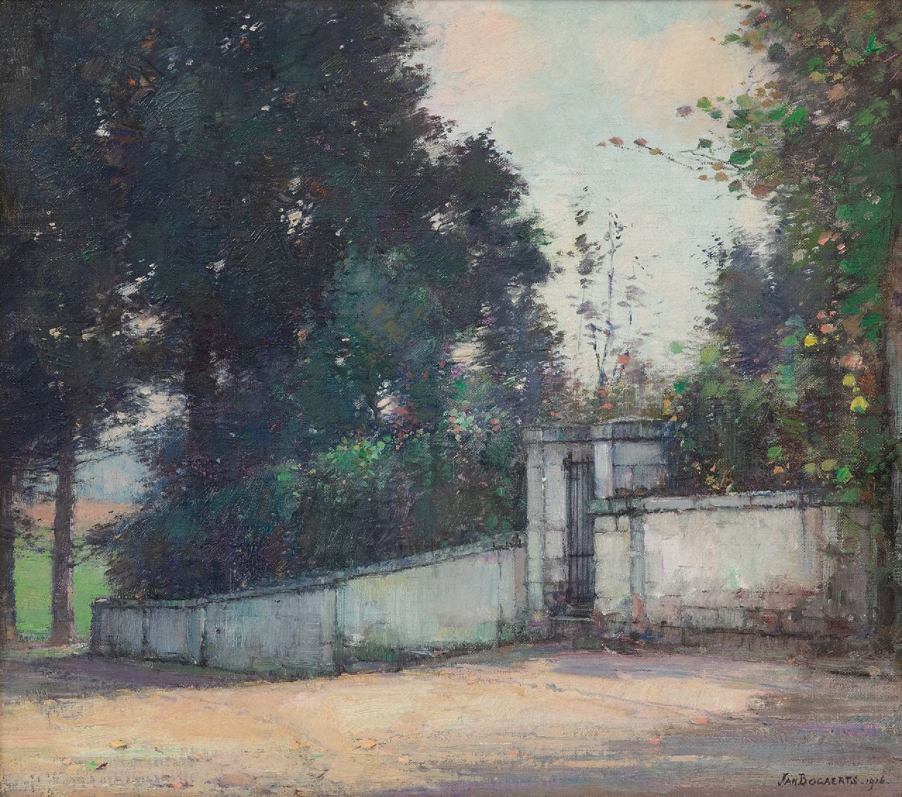 Bogaerts J.J.M.  | Johannes Jacobus Maria 'Jan' Bogaerts | Schilderijen te koop aangeboden | Tuinmuur met poort, olieverf op doek 35,1 x 40,0 cm, gesigneerd rechtsonder en gedateerd 1916