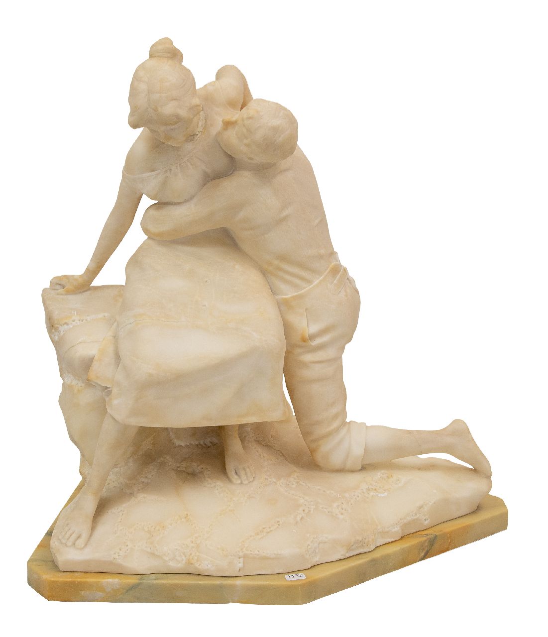 Seger E.  | Ernst Seger | Beelden en objecten te koop aangeboden | Innige omhelzing, albast 47,2 x 49,6 cm, gesigneerd op achterzijde