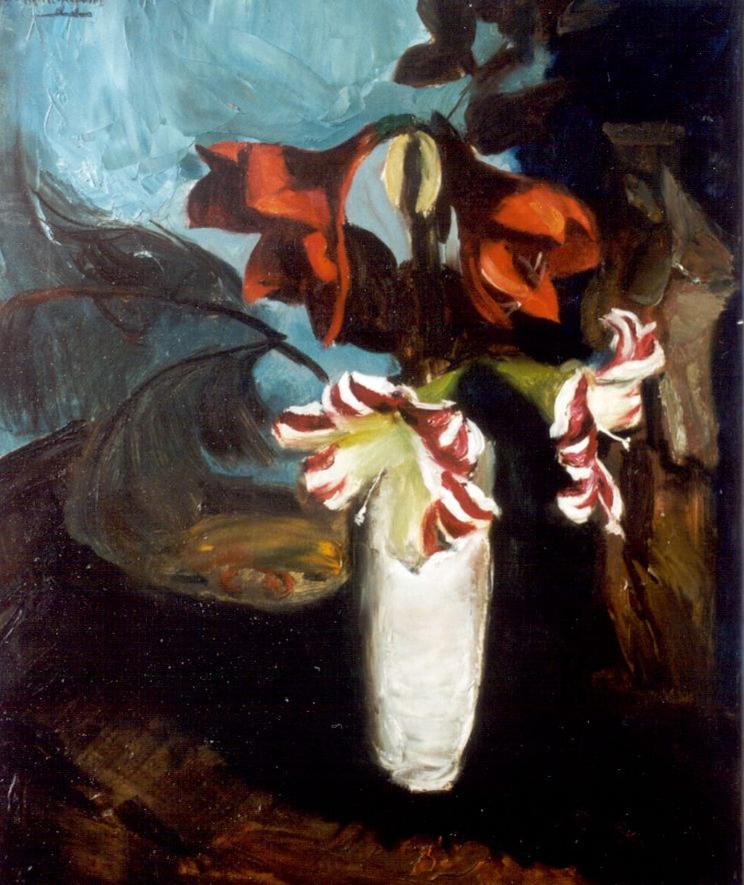 Wijngaerdt P.T. van | Petrus Theodorus 'Piet' van Wijngaerdt, Amaryllis in witte vaas, olieverf op doek 80,2 x 68,0 cm, gesigneerd linksboven Wijngaerdt P.T. van | Petrus Theodorus 'Piet' van Wijngaerdt, Amaryllis in witte vaas, olieverf op doek 80,2 x 68,0 cm, gesigneerd linksboven