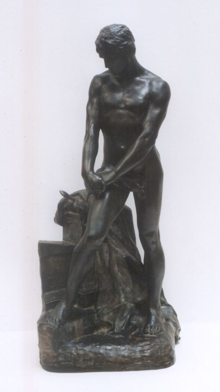 Larche F.R. | François Raoul Larche, Peinzende zwaardvechter, brons 62,0 x 10,0 cm, gesigneerd op basis Larche F.R. | François Raoul Larche, Peinzende zwaardvechter, brons 62,0 x 10,0 cm, gesigneerd op basis