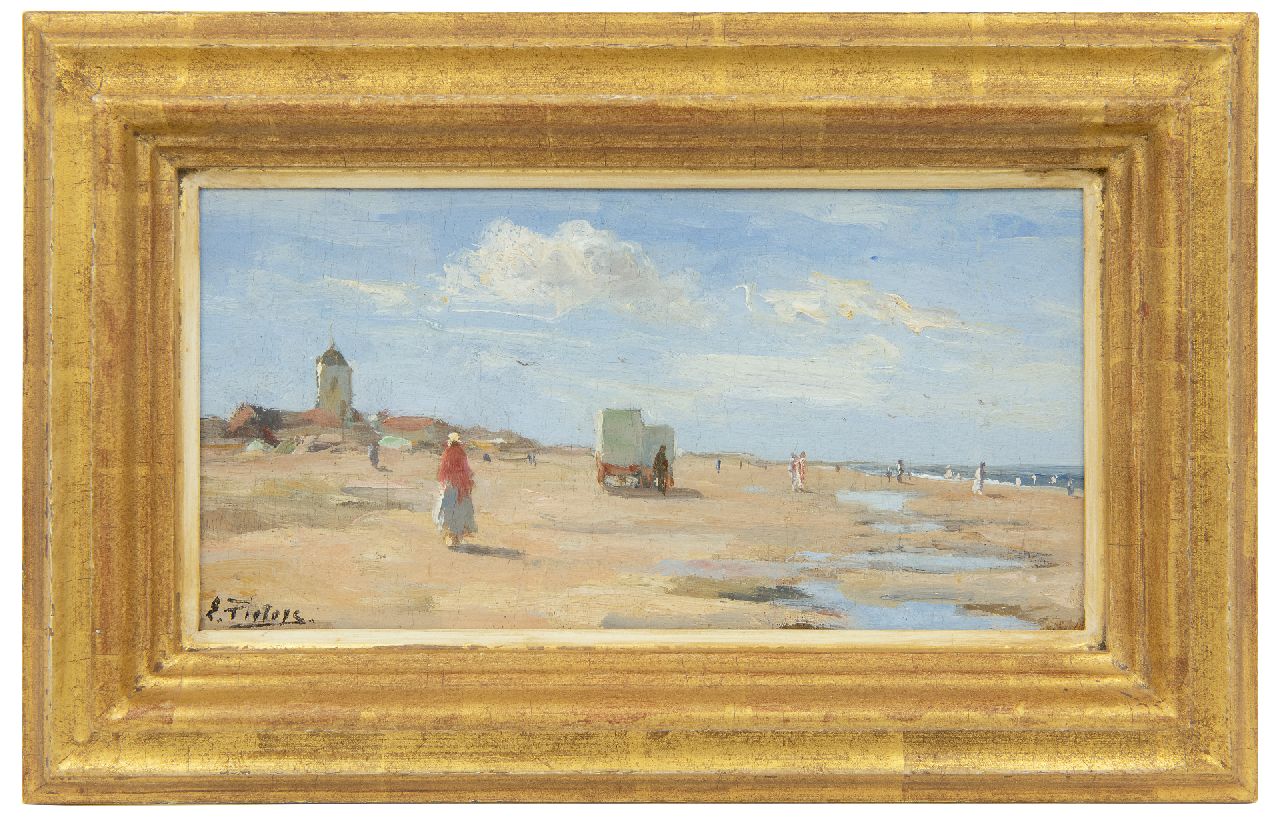 Pieters E.  | Evert Pieters, Zonnige dag op het strand van Katwijk, olieverf op paneel 13,4 x 26,2 cm, gesigneerd linksonder