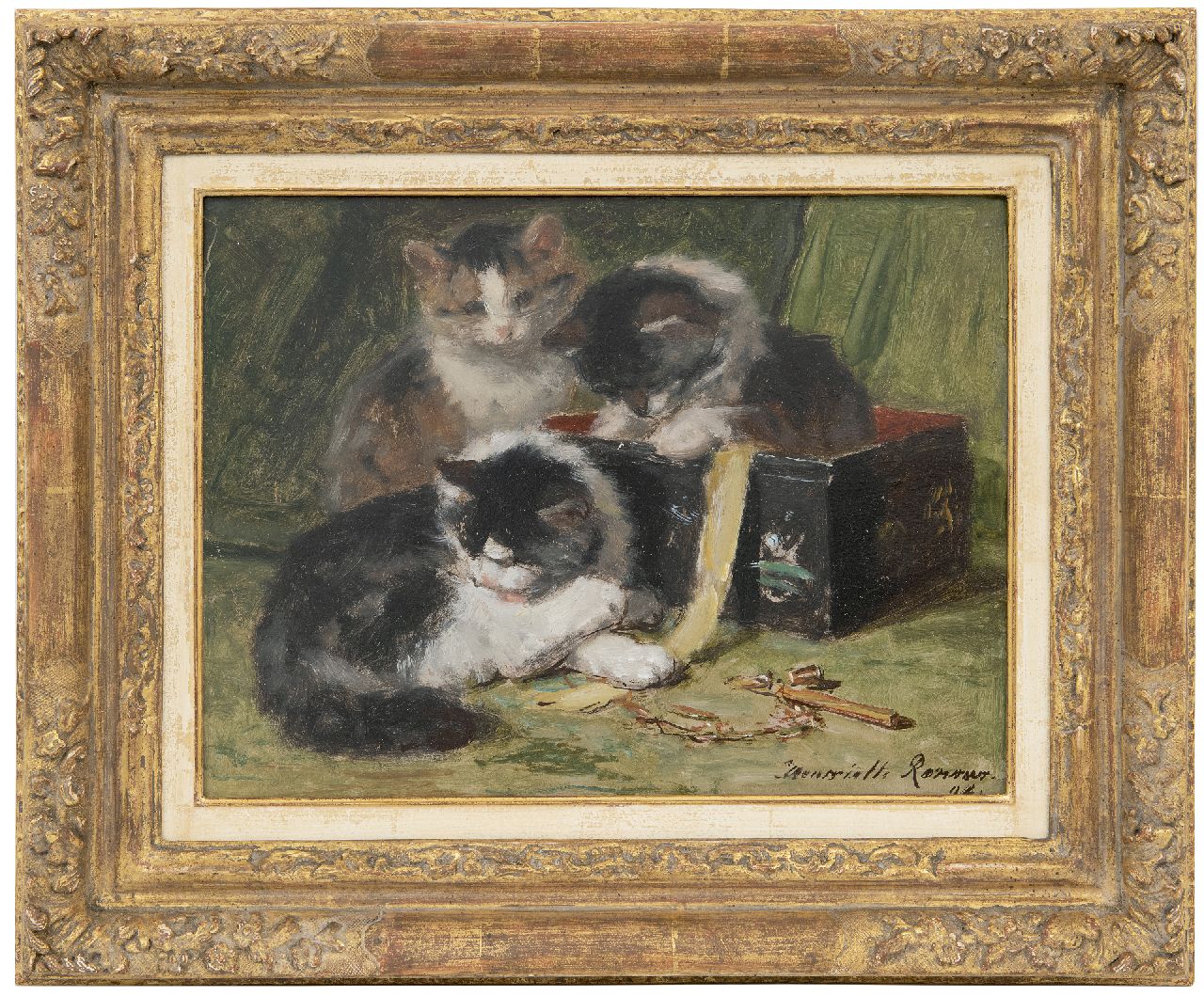 Ronner-Knip H.  | Henriette Ronner-Knip, Spelende kittens bij een naaidoos, olieverf op paneel 25,0 x 33,5 cm, gesigneerd rechtsonder en gedateerd '94