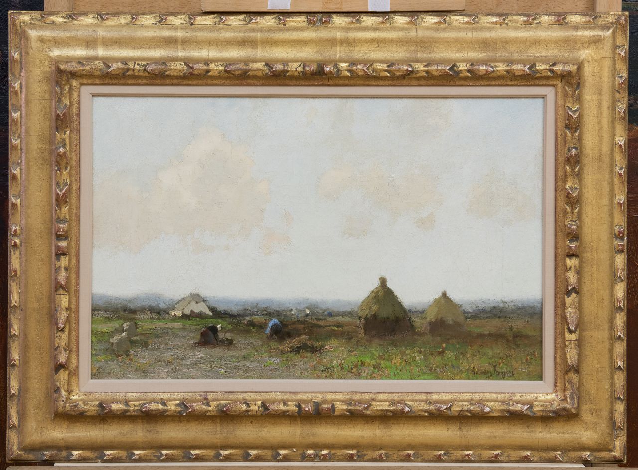 Kuijpers C.  | Cornelis Kuijpers, Landschap met aardappelrooiers, olieverf op doek 28,2 x 43,9 cm, gesigneerd rechtsonder