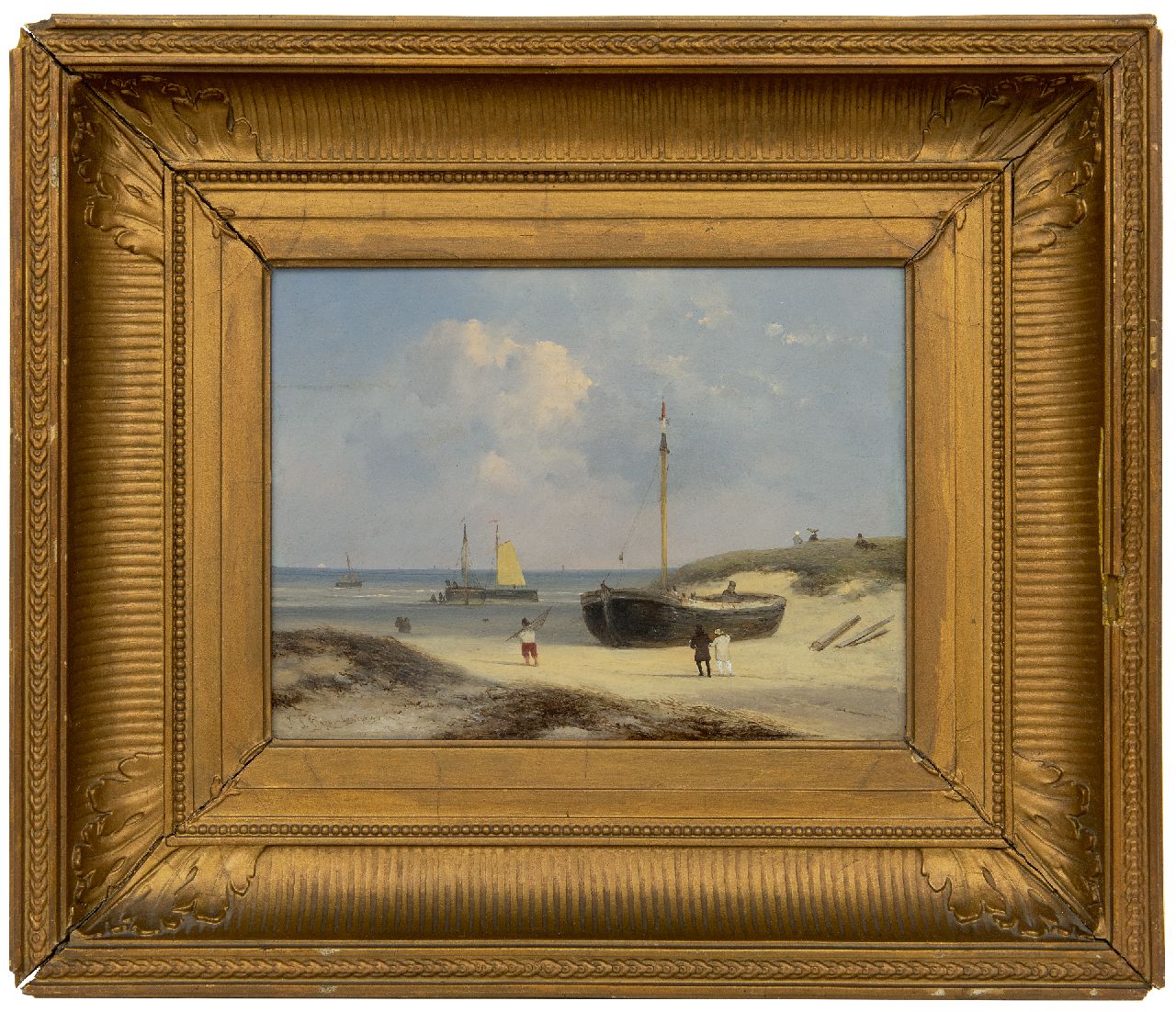 Hoppenbrouwers J.F.  | Johannes Franciscus Hoppenbrouwers, Wandelaars, vissers en bomschuiten op het strand bij Scheveningen, olieverf op paneel 22,4 x 29,0 cm, gesigneerd linksonder