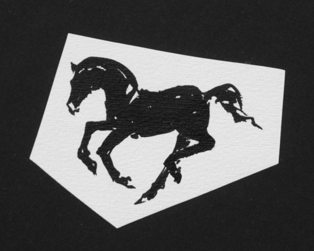 Prinses Beatrix van Oranje Nassau | Galopperend paard, potlood en Oost-Indische inkt op papier, 7,3 x 8,2 cm, te dateren augustus 1960