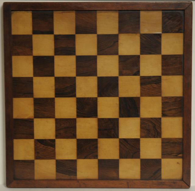 Schaakbord | Schaakbord van rozen- en palmhout met mahoniehouten rand, rozen- en palmhout, 50,5 x 50,5 cm, te dateren 2e helft 19e eeuw
