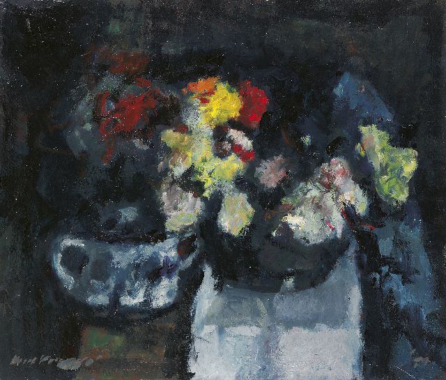 Kees Verwey | Bloemstilleven, olieverf op doek, 60,2 x 70,5 cm, gesigneerd l.o.