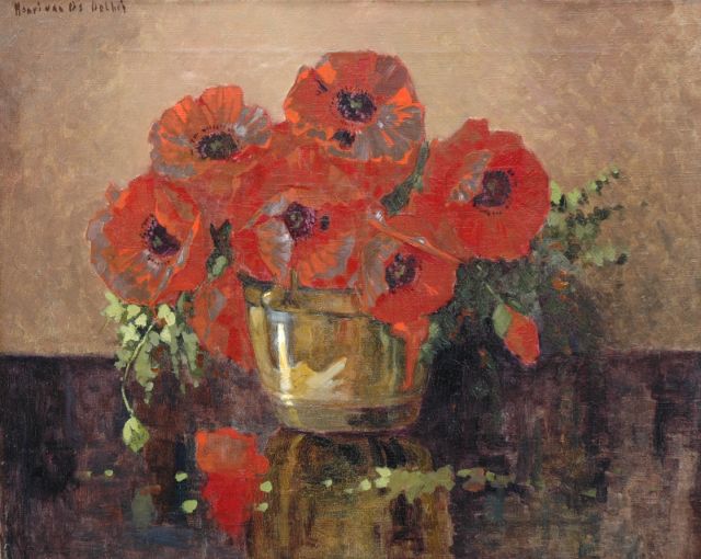 Henri van Os-Delhez | Klaprozen in koperen pot, olieverf op doek, 40,2 x 50,3 cm, gesigneerd l.b.