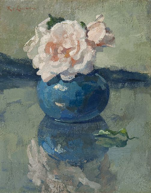 Henk van Leeuwen | Rozen in blauw vaasje, olieverf op doek, 29,3 x 23,8 cm, gesigneerd l.b.