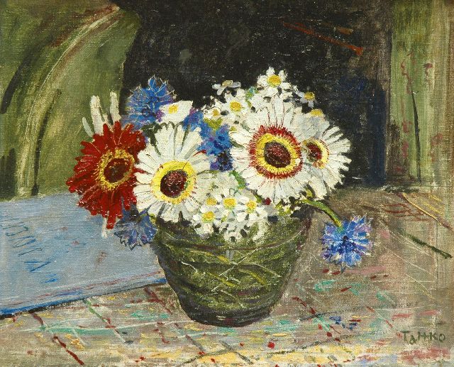 Harm Kamerlingh Onnes | Bloemstukje van Titia, olieverf op doek op paneel, 26,3 x 31,5 cm, gesigneerd r.o. 'T&HKO' (Titia en Harm Kamerlingh Onnes)