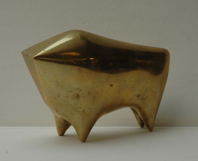 Vojin Bakić | De stier, brons, 11,0 x 16,5 cm, gesigneerd op rechterachterpoot