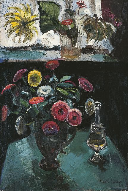 Erns Leyden | Bloemstilleven met karaf, olieverf op doek, 94,0 x 63,6 cm, gesigneerd r.o. en gedateerd '22