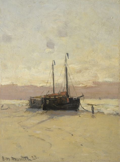 Morgenstjerne Munthe | Bomschuiten op het strand, olieverf op schildersboard, 25,3 x 19,2 cm, gesigneerd l.o. en gedateerd '23
