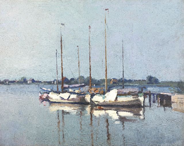 Cornelis Vreedenburgh | Afgemeerde platbodems in de ochtendzon, olieverf op board, 34,7 x 43,5 cm