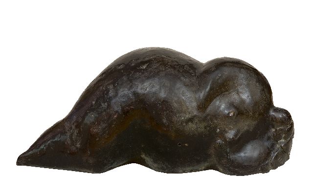 Evert van Hemert | Lazy Sunday afternoon, gepatineerd brons, 21,0 cm, gesigneerd op de kruin en te dateren 2000