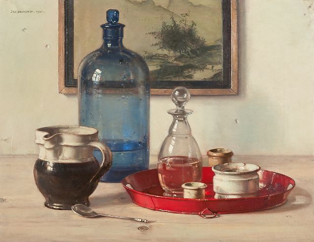 Jan Bogaerts | Stilleven met blauwe fles en potjes, olieverf op doek, 34,7 x 45,4 cm, gesigneerd l.b. en gedateerd 1943