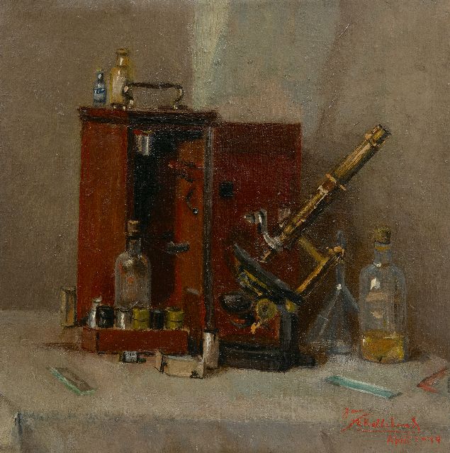 Jan Schellekens | Stilleven van microscoop met objectieven, coupes en flesjes olie, olieverf op doek, 25,0 x 25,0 cm, gesigneerd r.o. en gedateerd April 1944