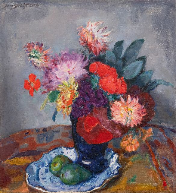 Jan Sluijters | Zomerbloemen in blauwe vaas op een schaal, olieverf op doek, 53,9 x 49,0 cm, gesigneerd l.b.