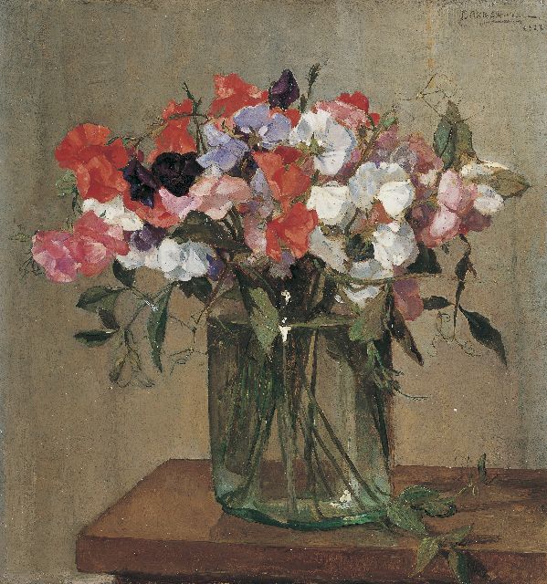 Johannes Evert Akkeringa | Lathyrus in een glazen pot, olieverf op doek, 40,0 x 38,0 cm, gesigneerd r.b. en gedateerd 1922