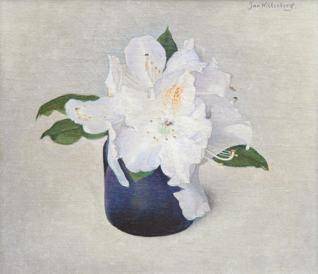 Jan Wittenberg | Stilleven met rododendrons in een blauwe vaas, olieverf op doek op paneel, 20,6 x 23,5 cm, gesigneerd r.b. en verso