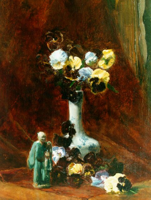 Ernst Witkamp | Viooltjes en Japans beeldje, olieverf op doek, 52,0 x 37,0 cm, gesigneerd r.o.