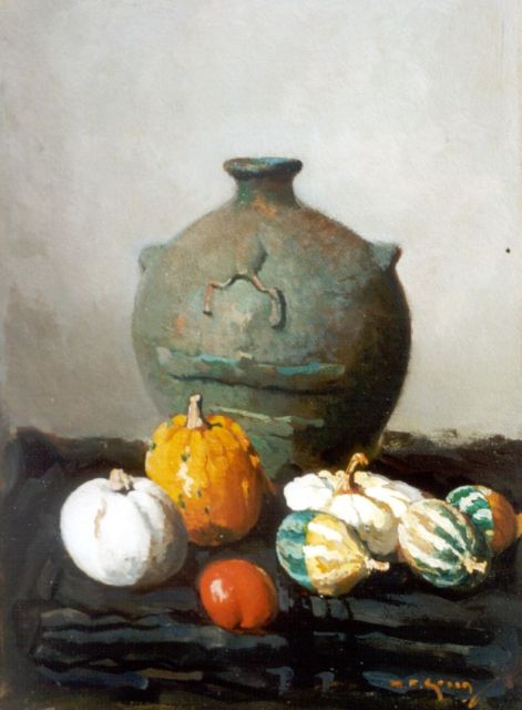 Piet Groen | Stilleven met sierkalebassen, olieverf op schilderskarton, 34,1 x 25,2 cm, gesigneerd r.o.