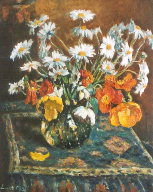 Moll E.  | Margrieten en tulpen, olieverf op doek 70,0 x 59,8 cm, gesigneerd l.o.