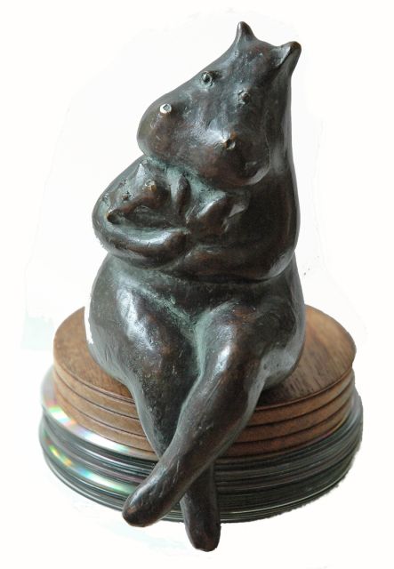 Visser Y.  | Nell, brons 16,0 cm