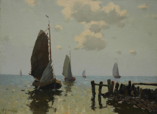 Egnatius Ydema | Platbodems voor de haveningang van Hindeloopen, olieverf op doek, 30,3 x 40,3 cm, gesigneerd l.o.